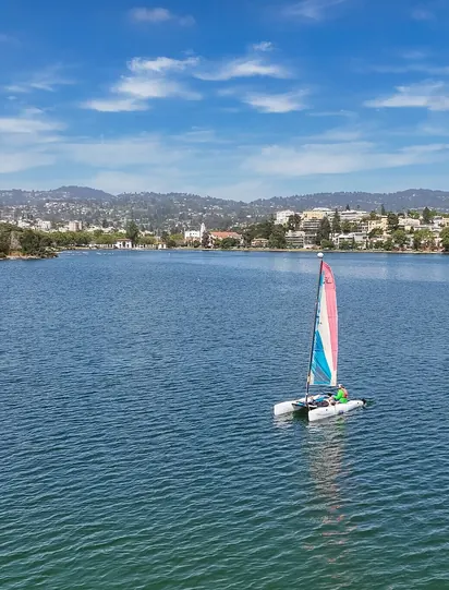 Lake Merritt sailboat panorama